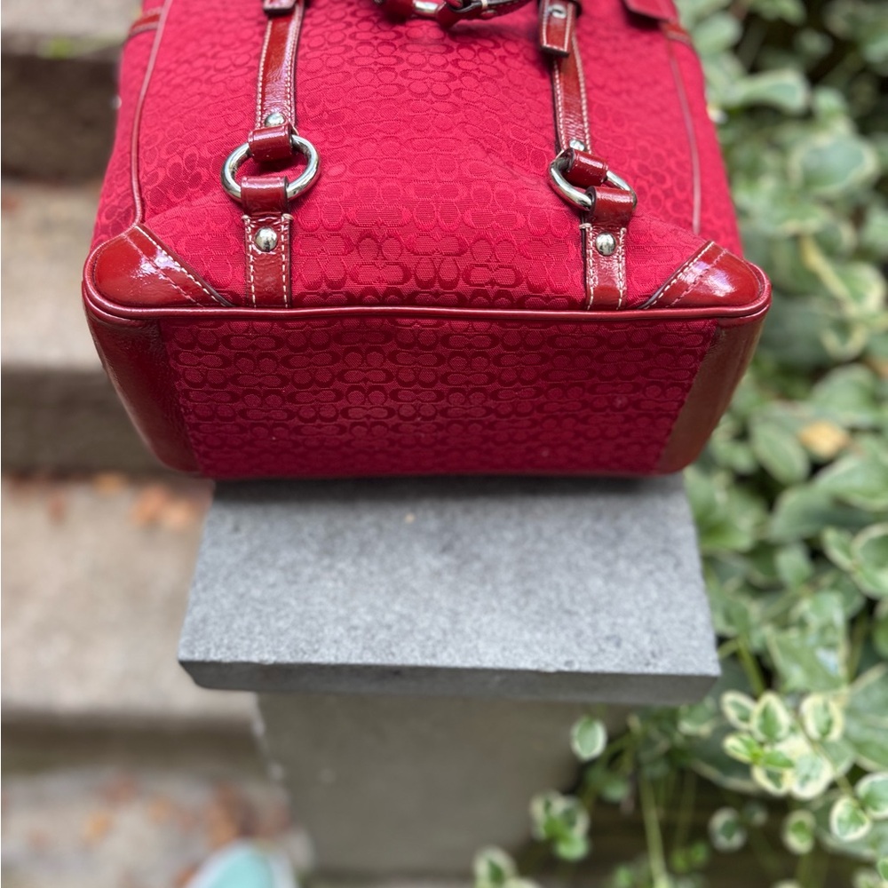 Stunning Y2K Coach gallery tote excellent condition red CC tote - Picture 7 of 8